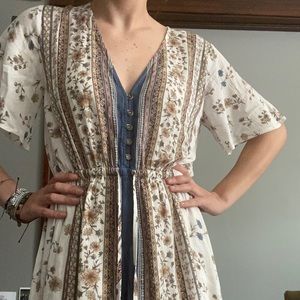 ❌SOLD❌ Flower patterned boho dress